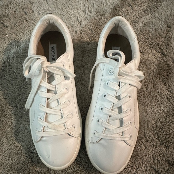 Steve Madden sneakers - Picture 2 of 10